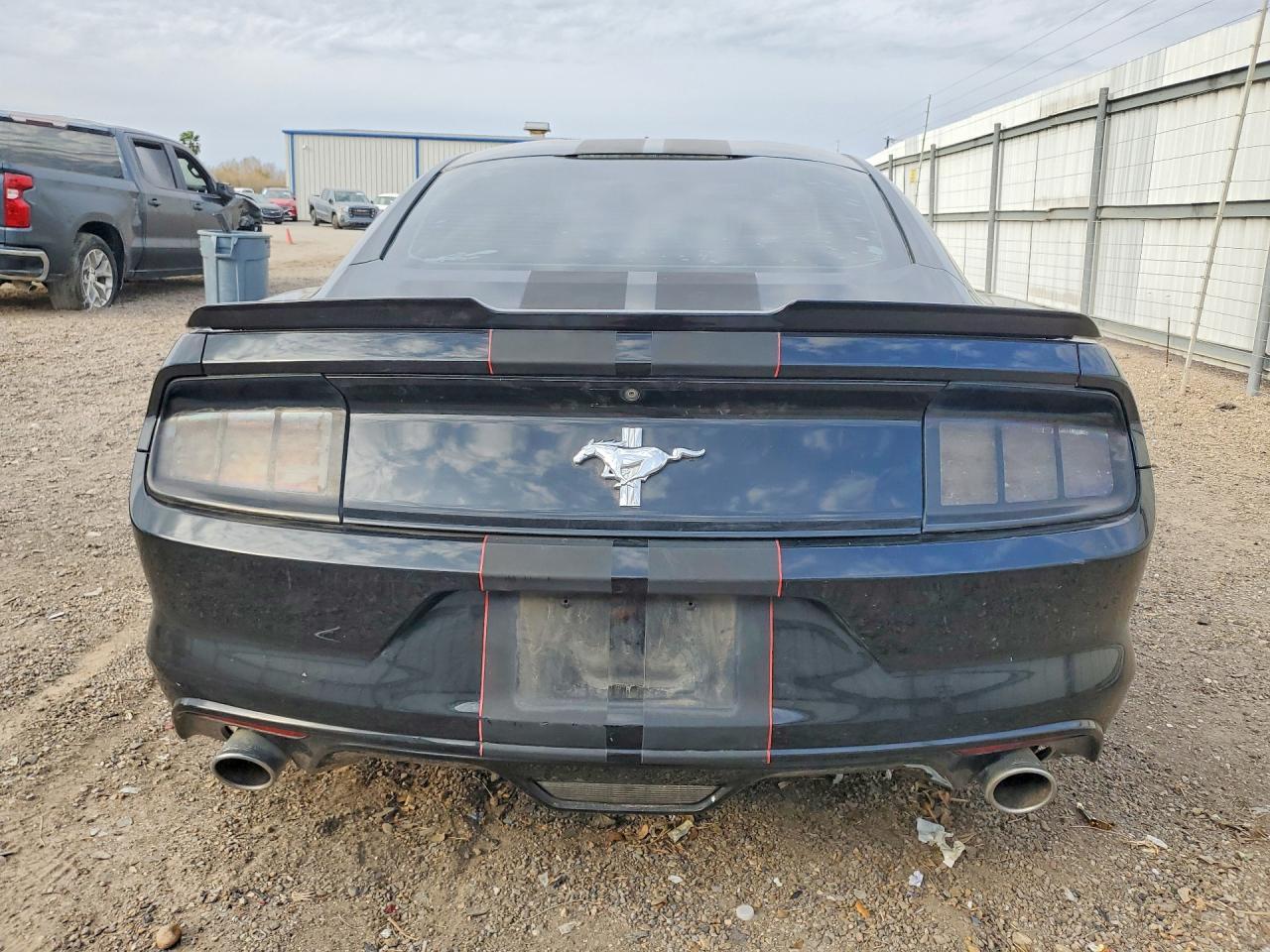 2016 Ford Mustang - zdjęcie 6