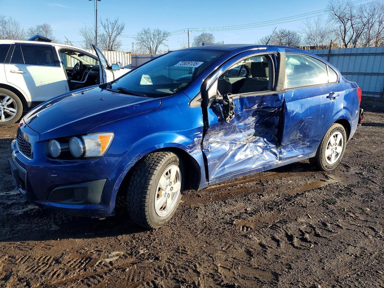 2013 Chevrolet Sonic Ls - zdjęcie główne