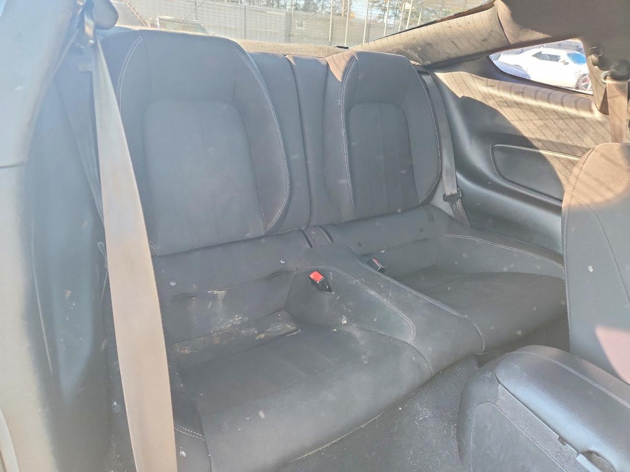 2020 Ford Mustang - zdjęcie 10