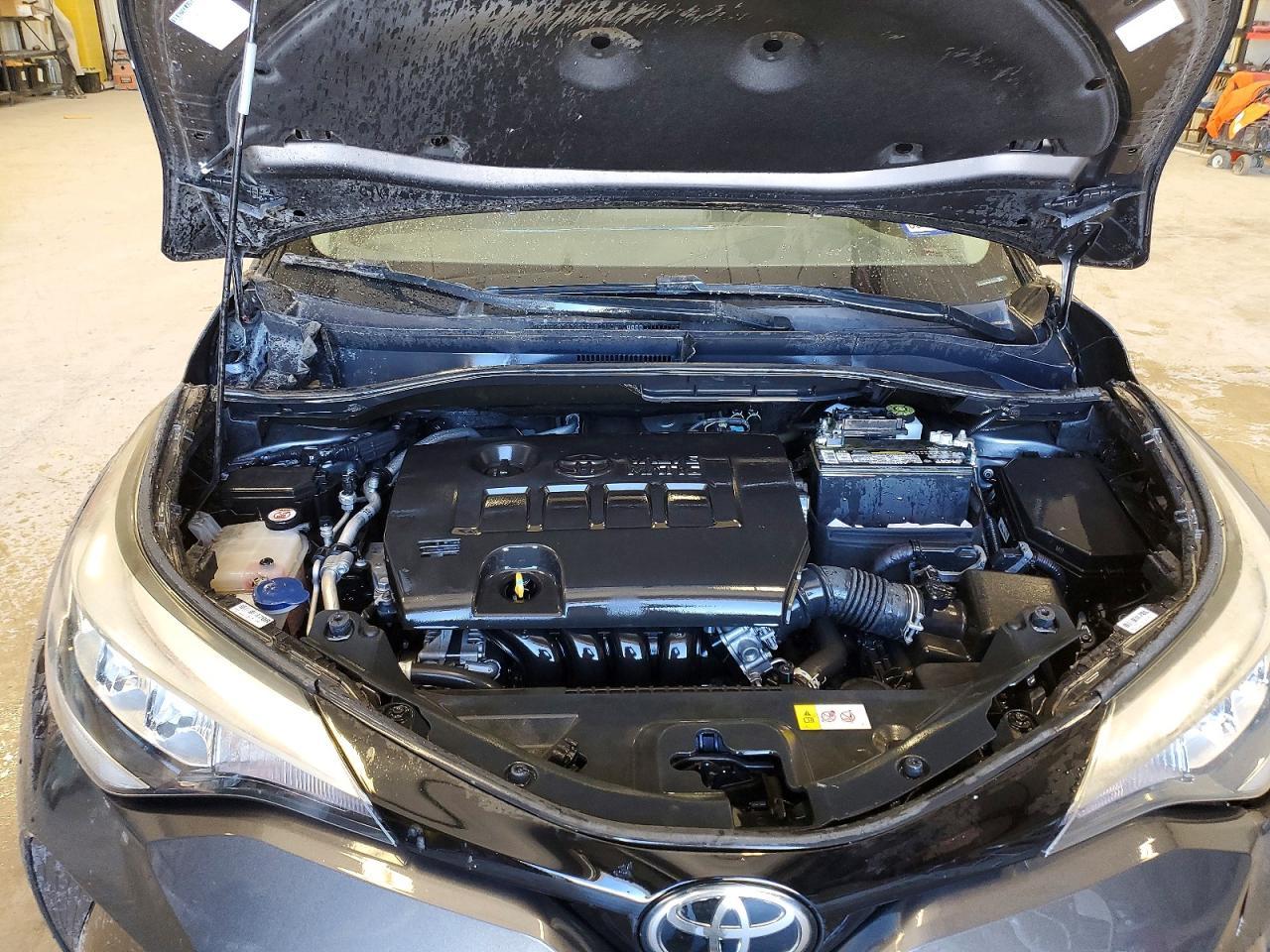 2021 Toyota C-Hr Le - zdjęcie 11