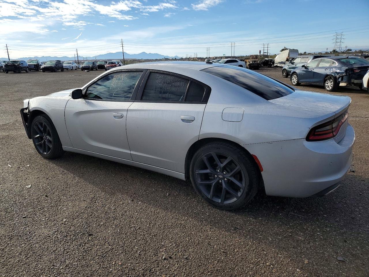 2020 Dodge Charger Sxt - zdjęcie 2