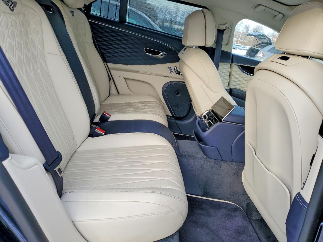 2021 Bentley Flying Spur - zdjęcie 10
