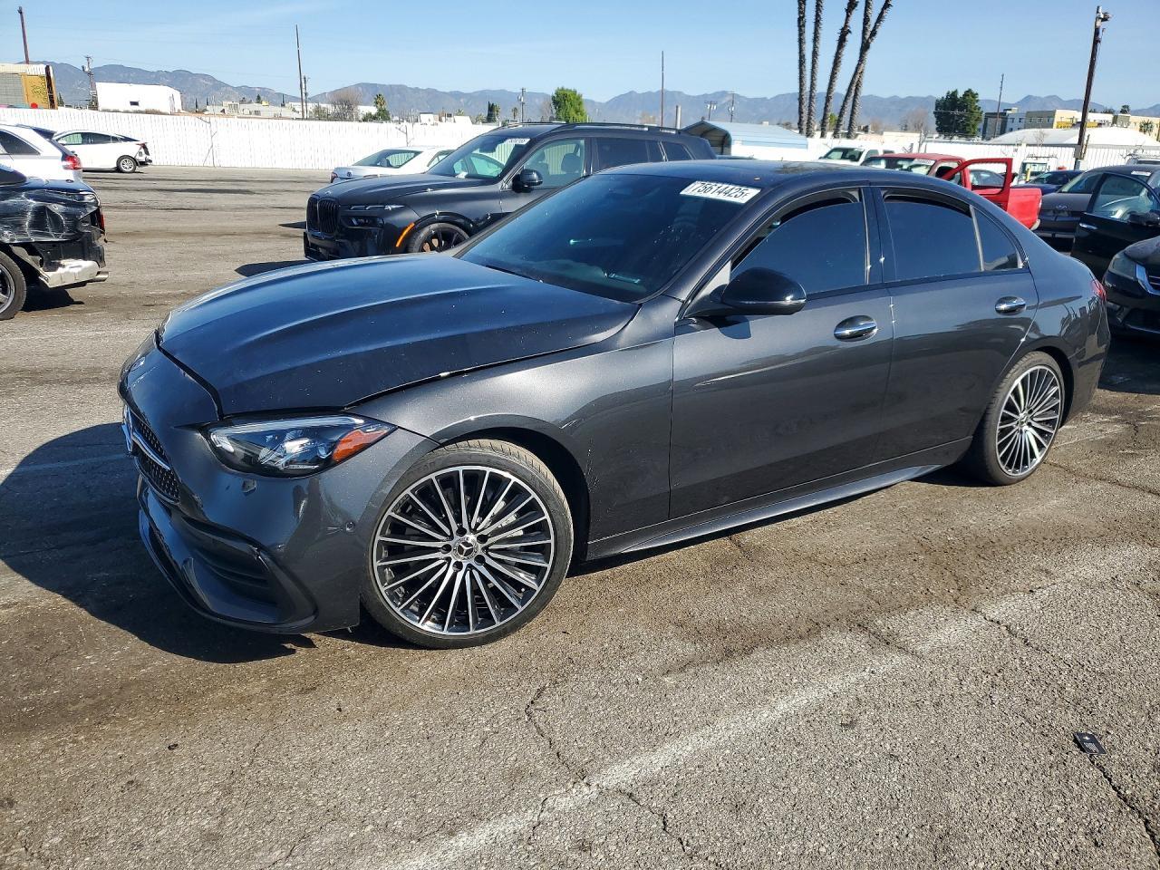 2023 Mercedes-Benz C 300 - zdjęcie główne