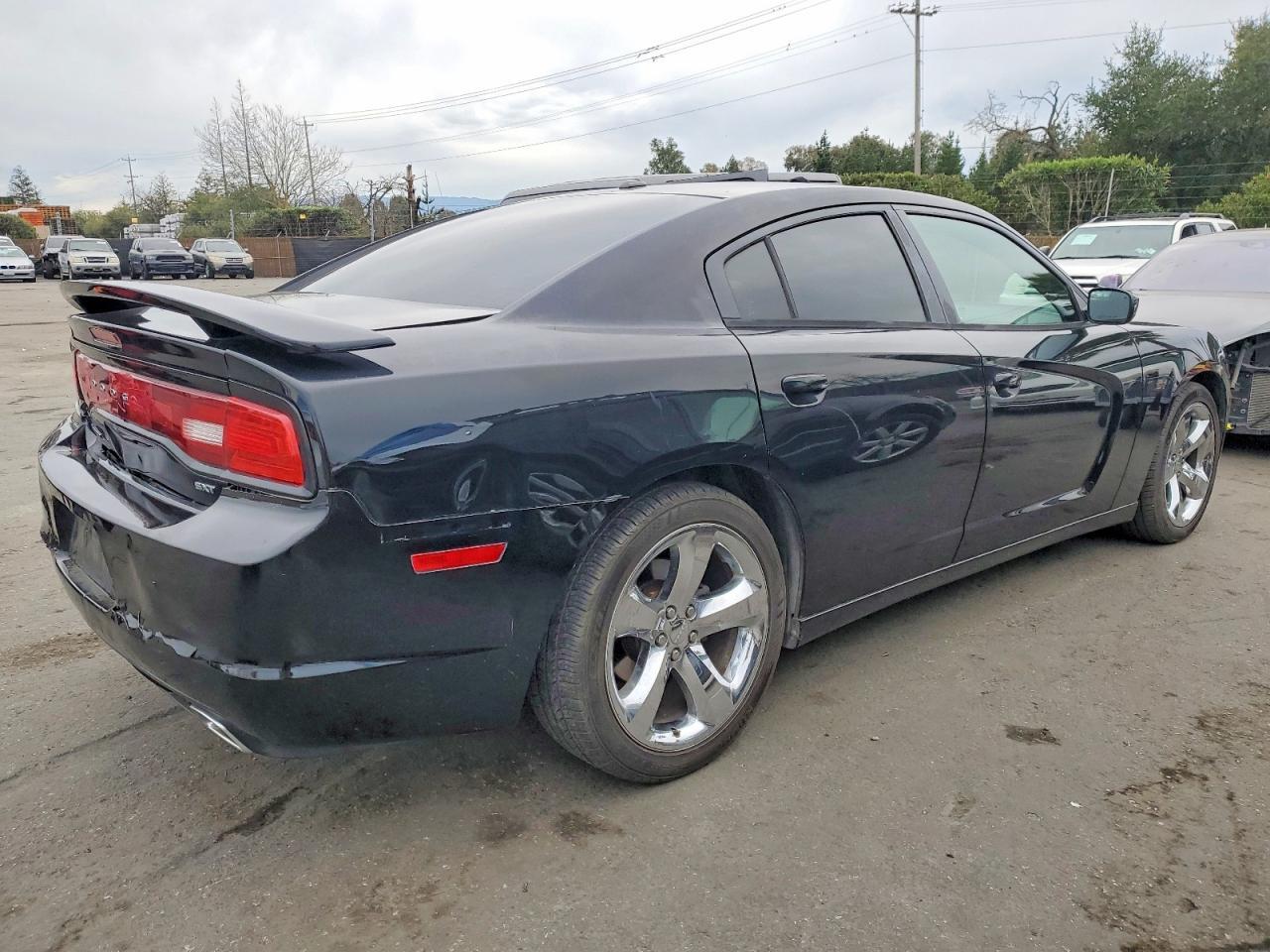2014 Dodge Charger Sxt - zdjęcie 3