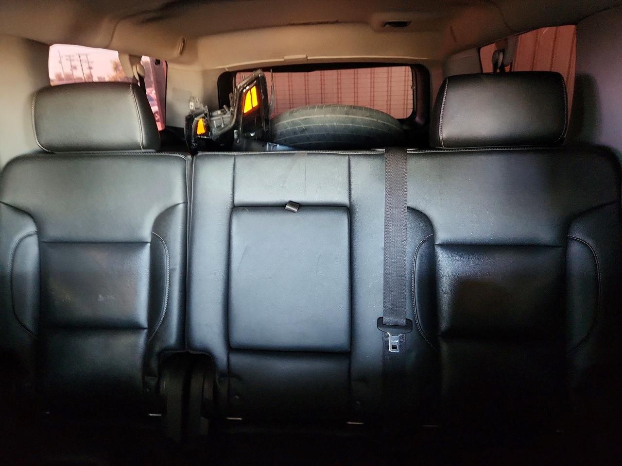 2020 Chevrolet Suburban C1500 Lt - zdjęcie 10