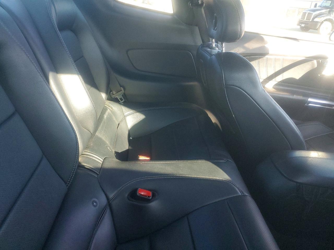 2016 Ford Mustang - zdjęcie 10