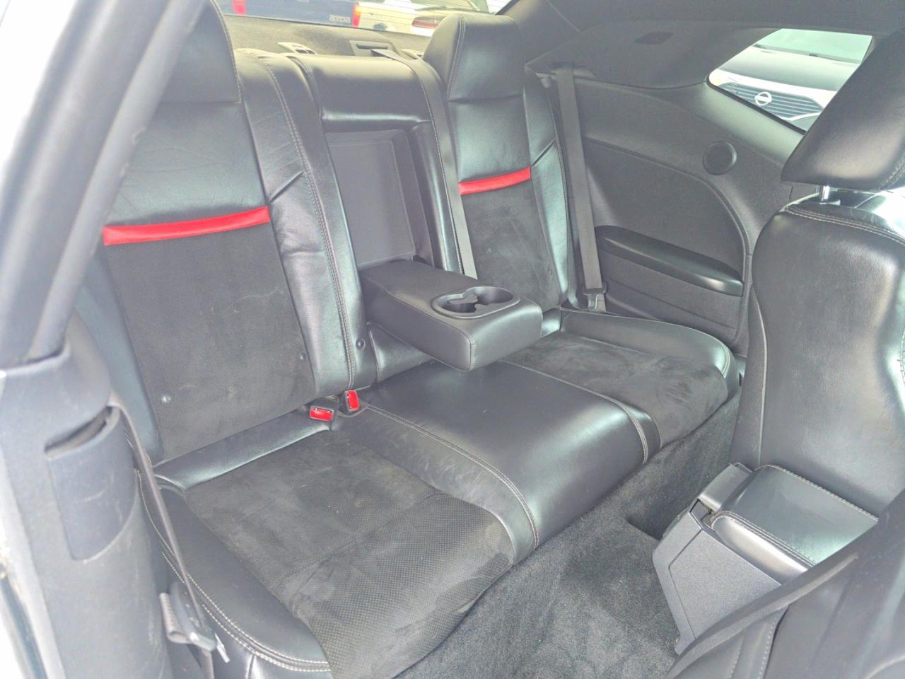 2014 Dodge Challenger Srt-8 - zdjęcie 6