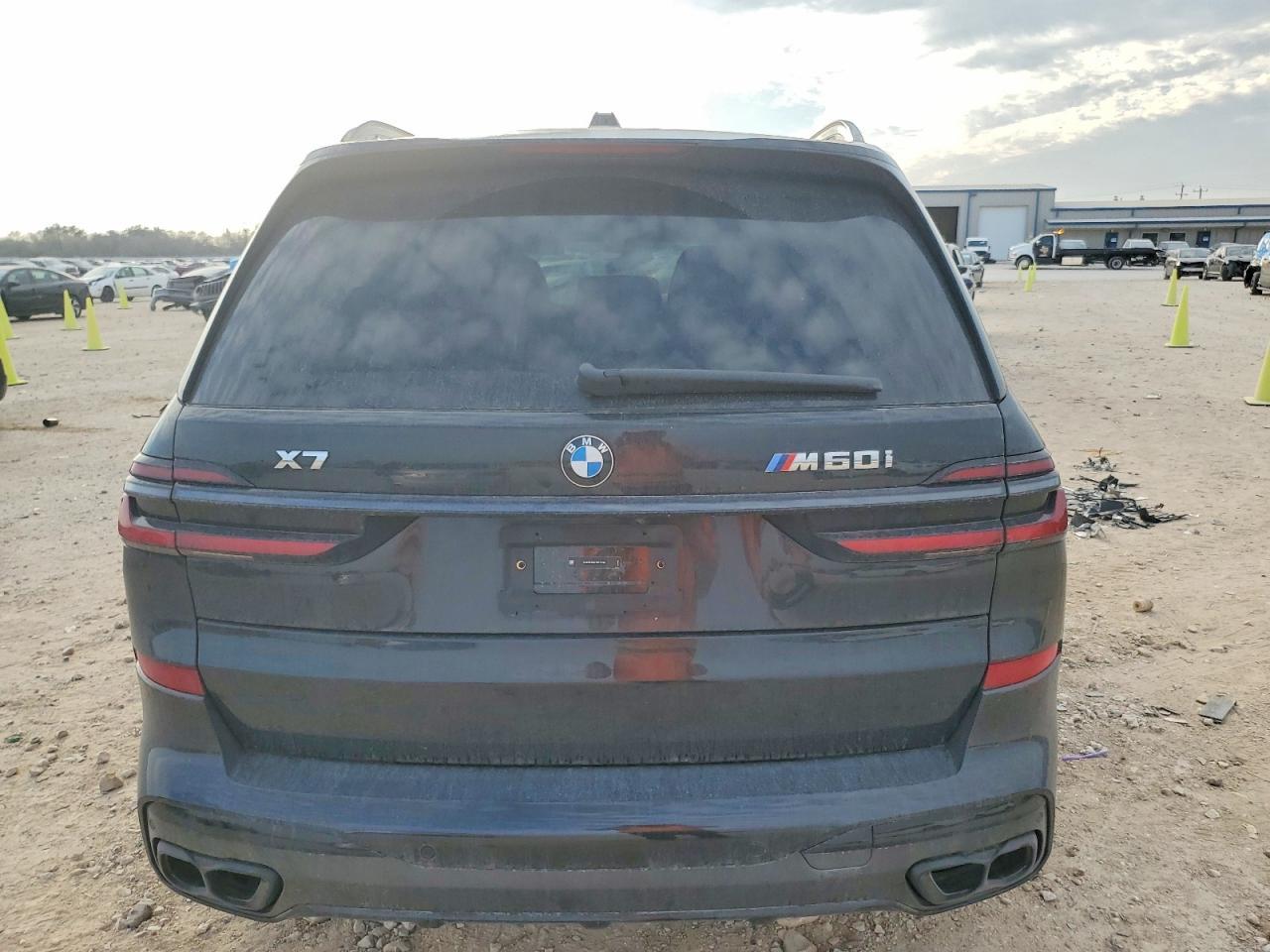 2026 BMW X7 M60I - zdjęcie 6
