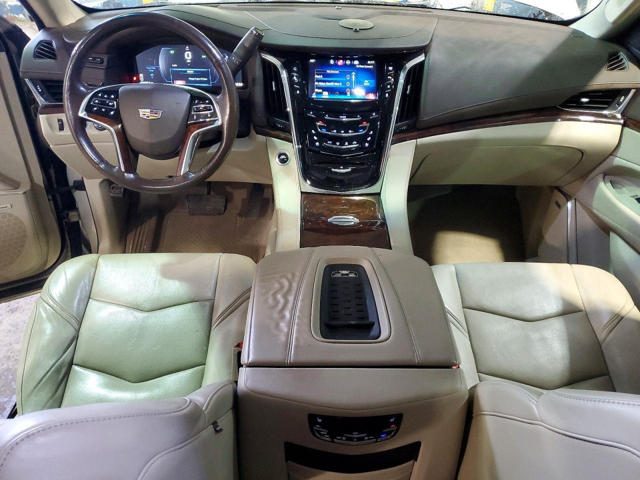 2015 Cadillac Escalade Luxury - zdjęcie 8