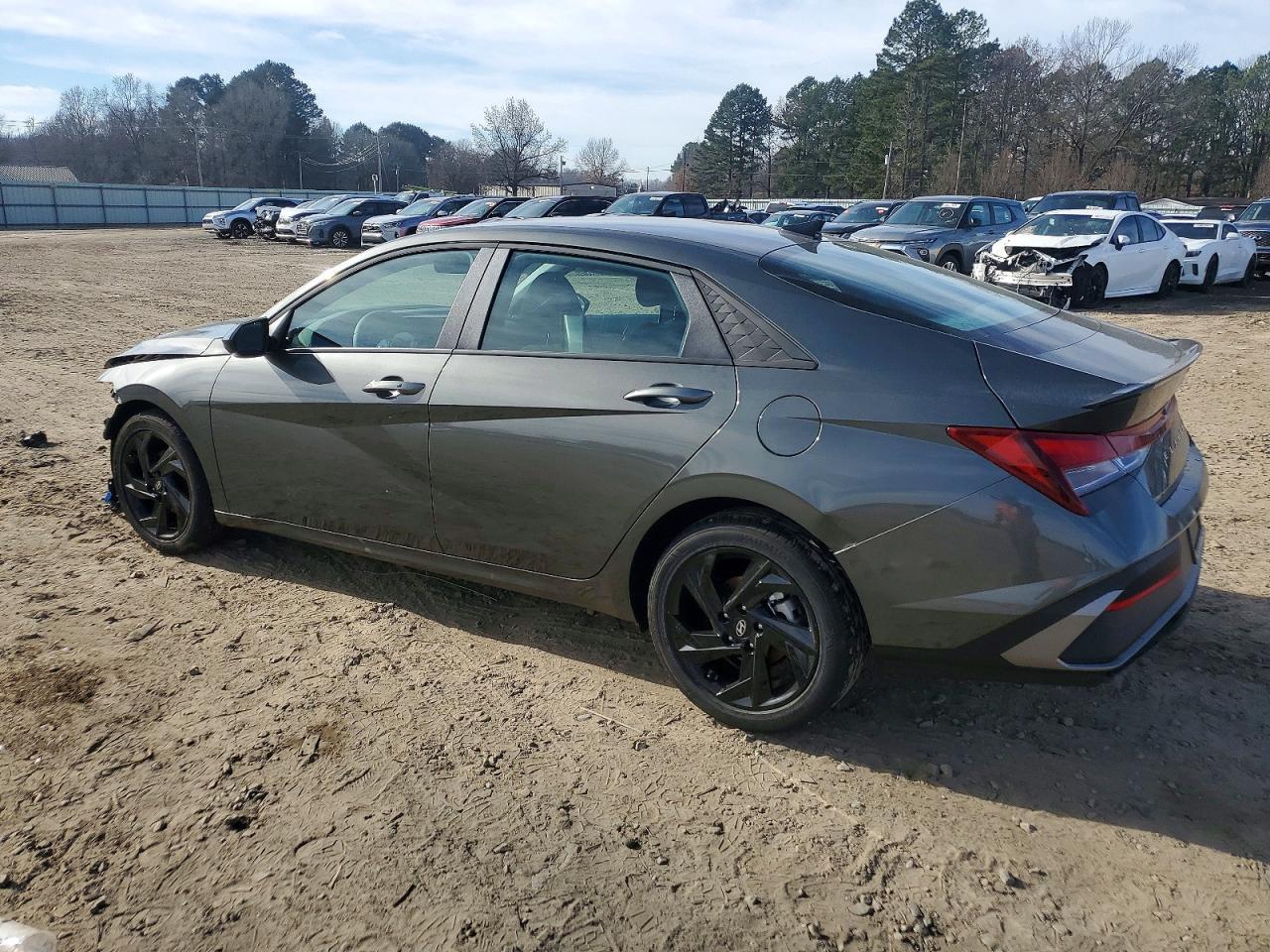 2026 Hyundai Elantra Sel Sport - zdjęcie 2