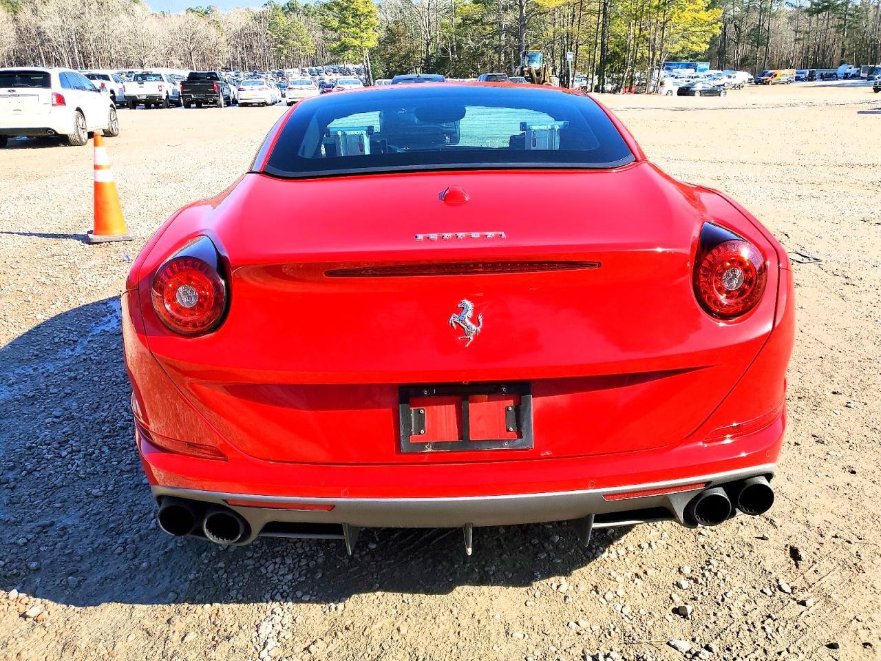 2017 Ferrari California T - zdjęcie 6