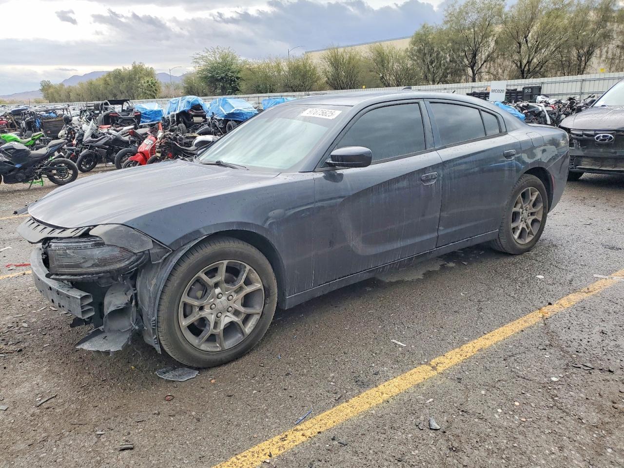 2016 Dodge Charger Sxt - zdjęcie główne