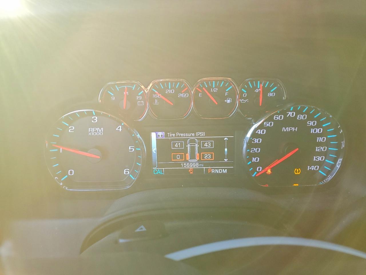 2016 Chevrolet Suburban K1500 Lt - zdjęcie 9