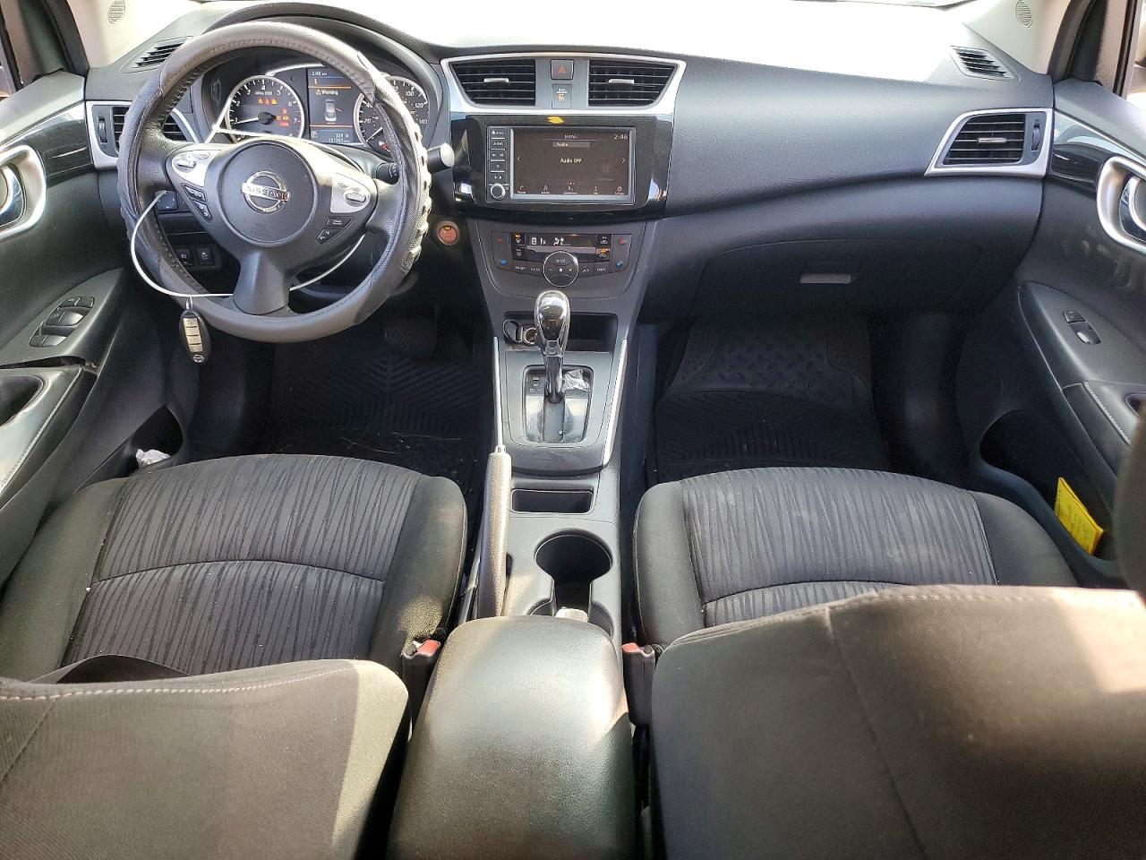 2019 Nissan Sentra S - zdjęcie 8