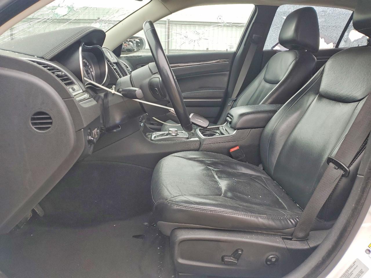 2016 Chrysler 300 Limited - zdjęcie 7