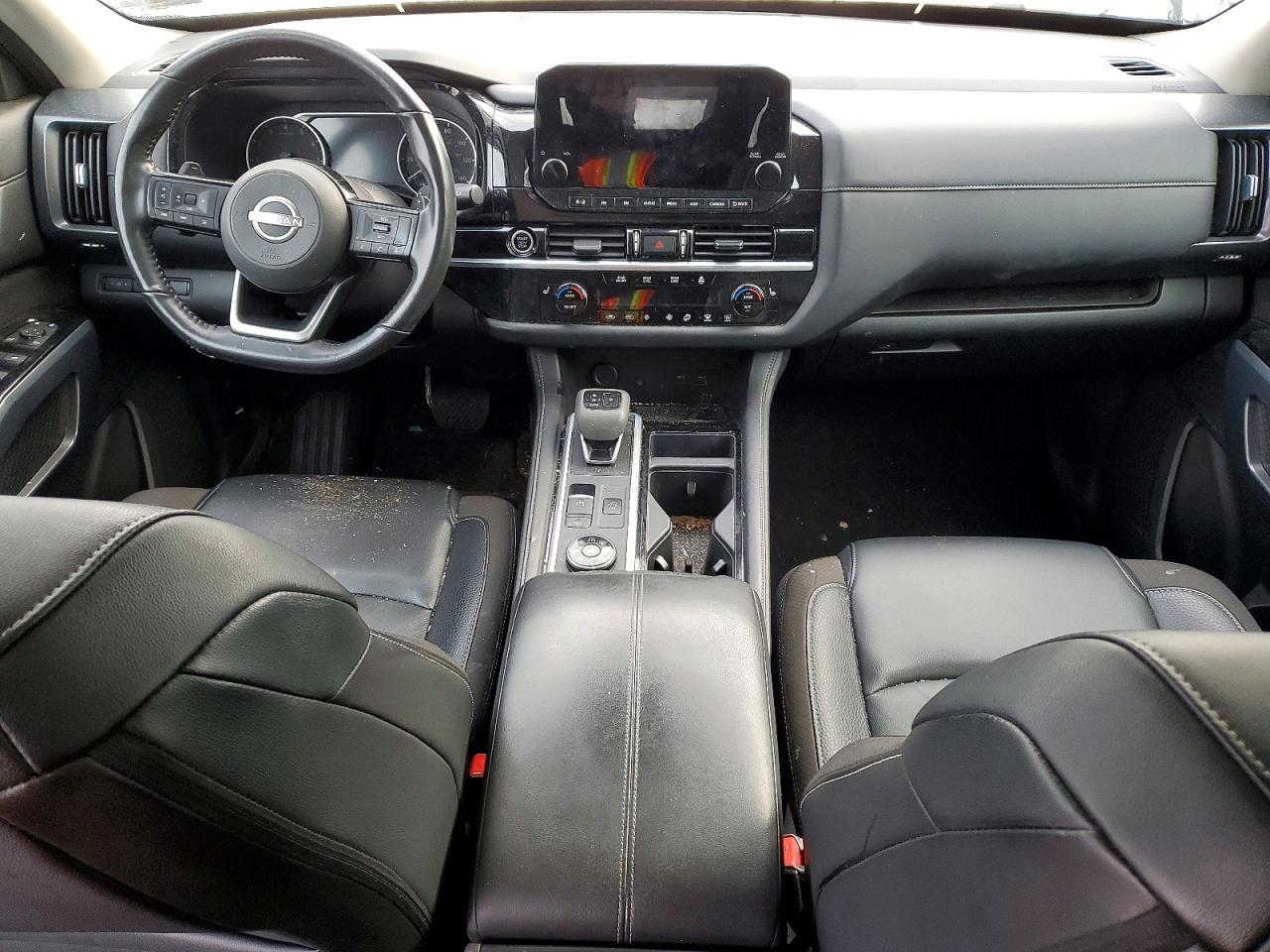 2024 Nissan Pathfinder Sl - zdjęcie 8