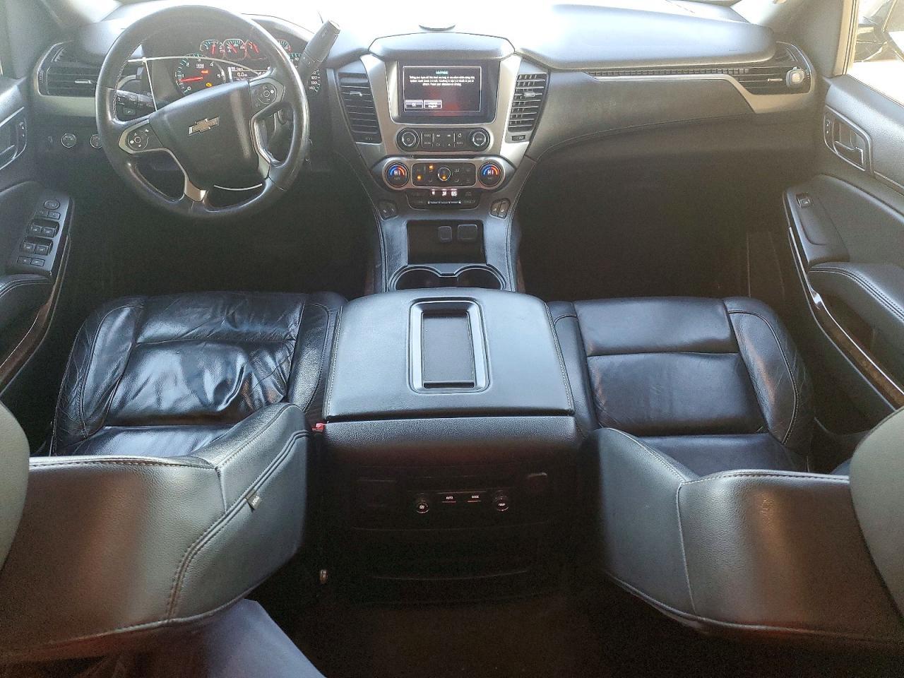 2018 Chevrolet Suburban K1500 Lt - zdjęcie 8