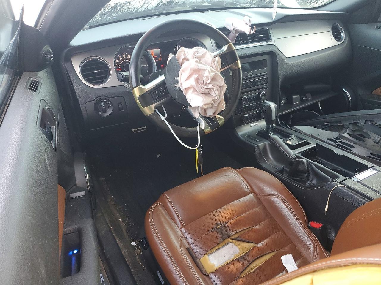 2014 Ford Mustang - zdjęcie 8