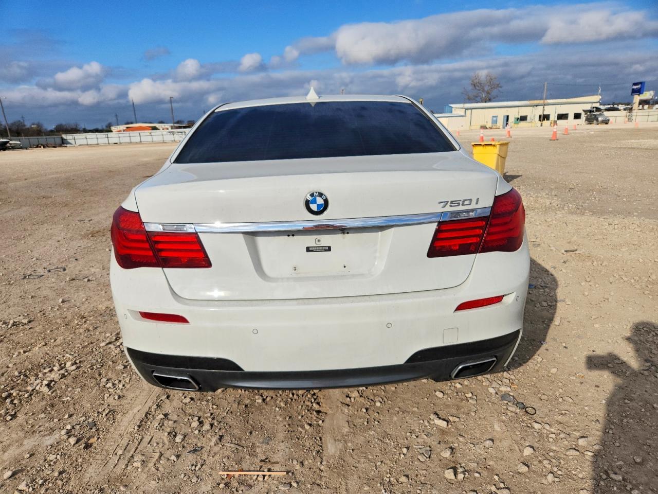 2014 BMW 750 I - zdjęcie 6