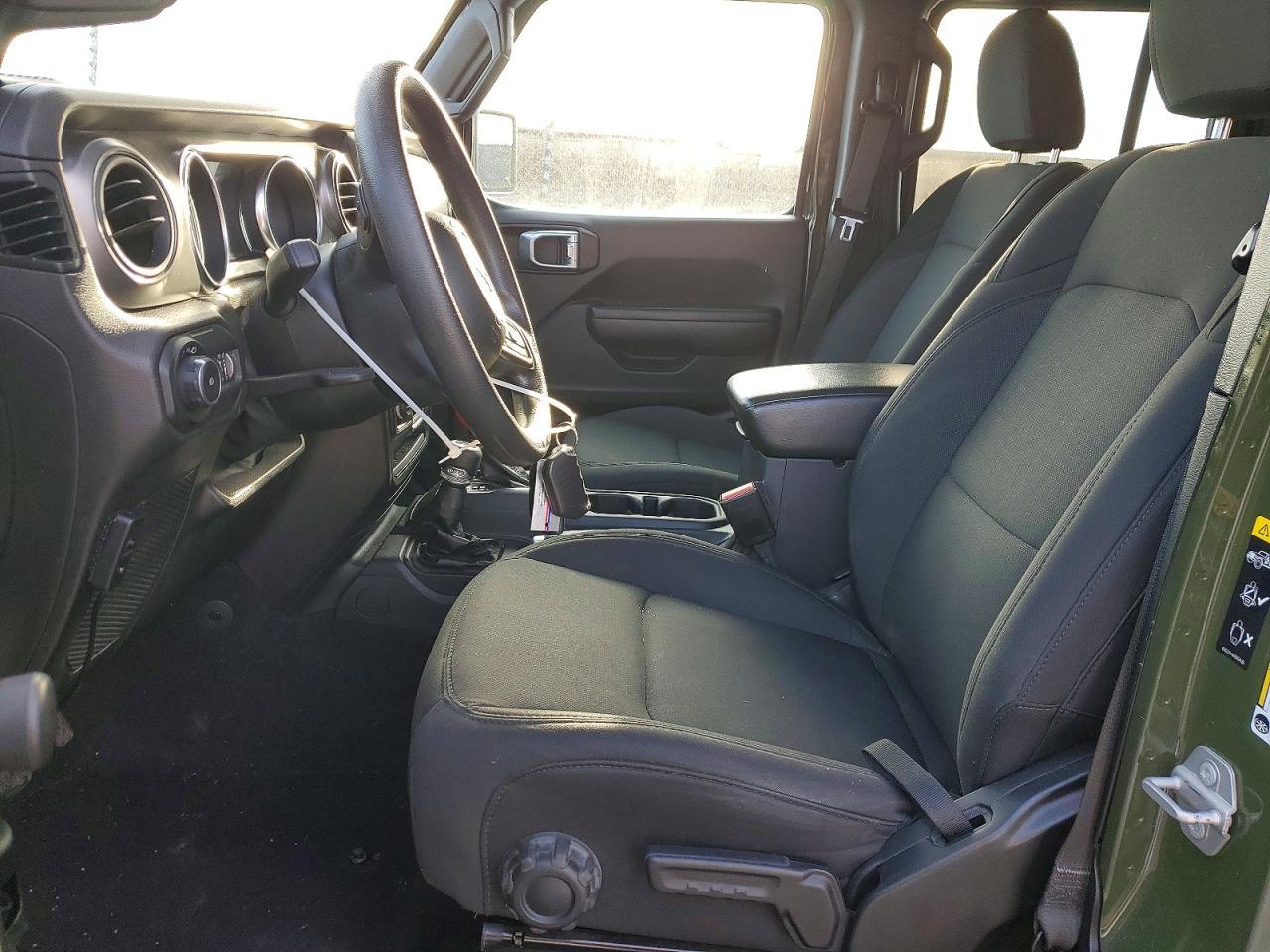 2021 Jeep Wrangler Unlimited Sport - zdjęcie 7