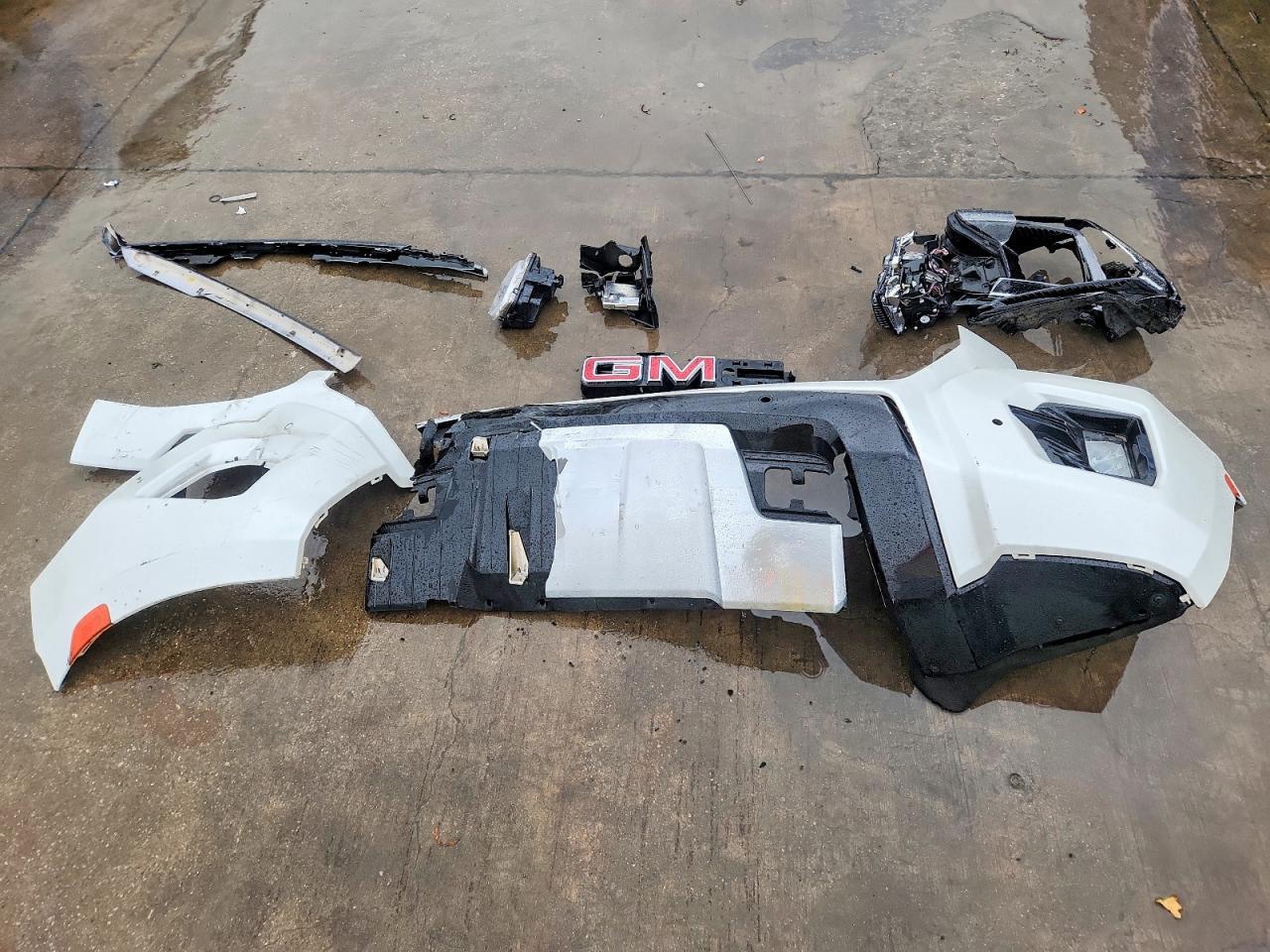 2023 GMC Yukon At4 - zdjęcie 13