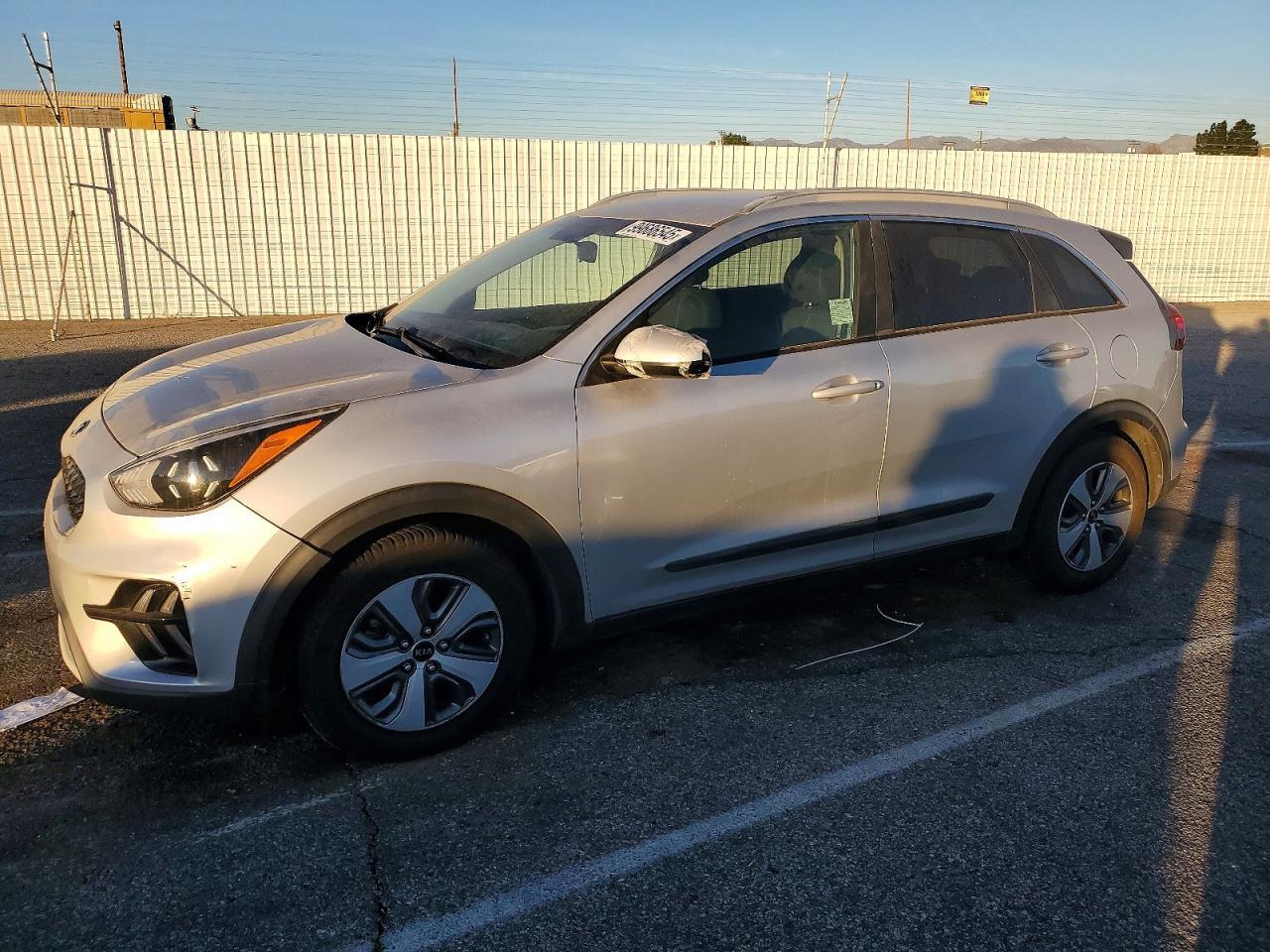 2020 Kia Niro Lx - zdjęcie główne