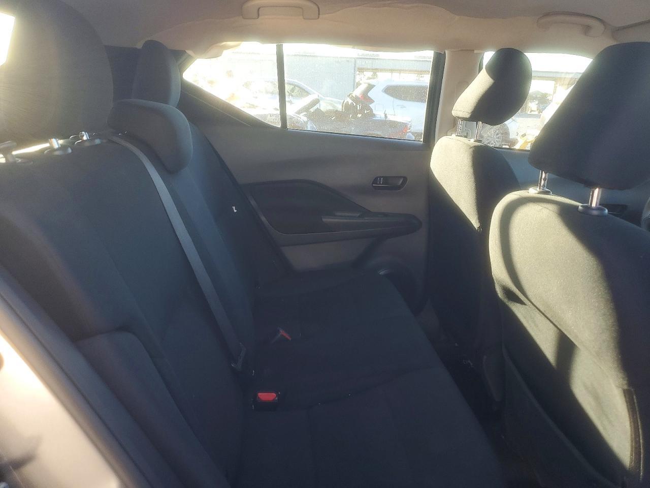 2025 Nissan Kicks Play S - zdjęcie 11