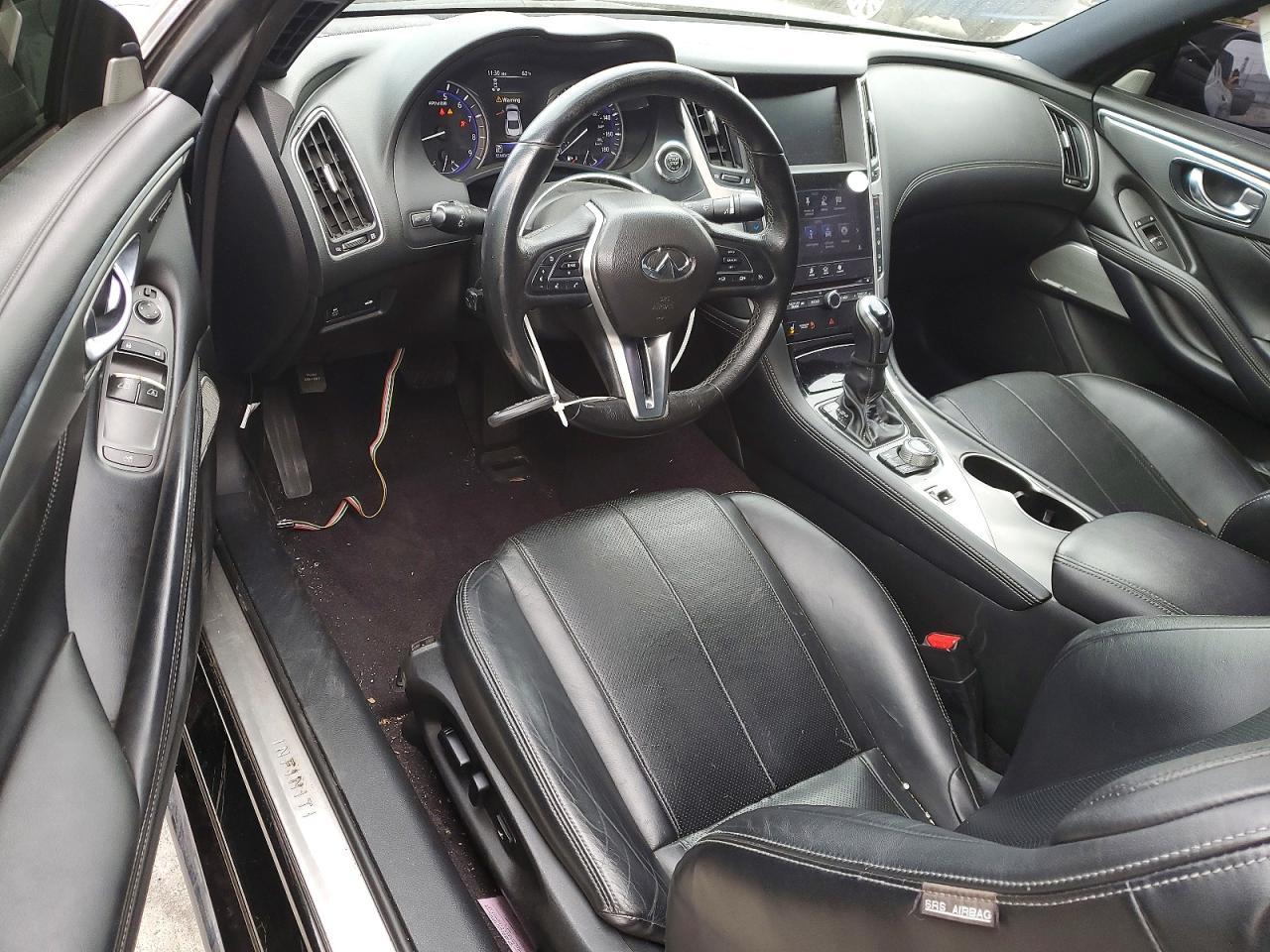 2018 Infiniti Q60 Luxe 300 - zdjęcie 8