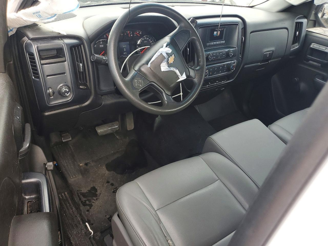 2017 Chevrolet Silverado C1500 - zdjęcie 8