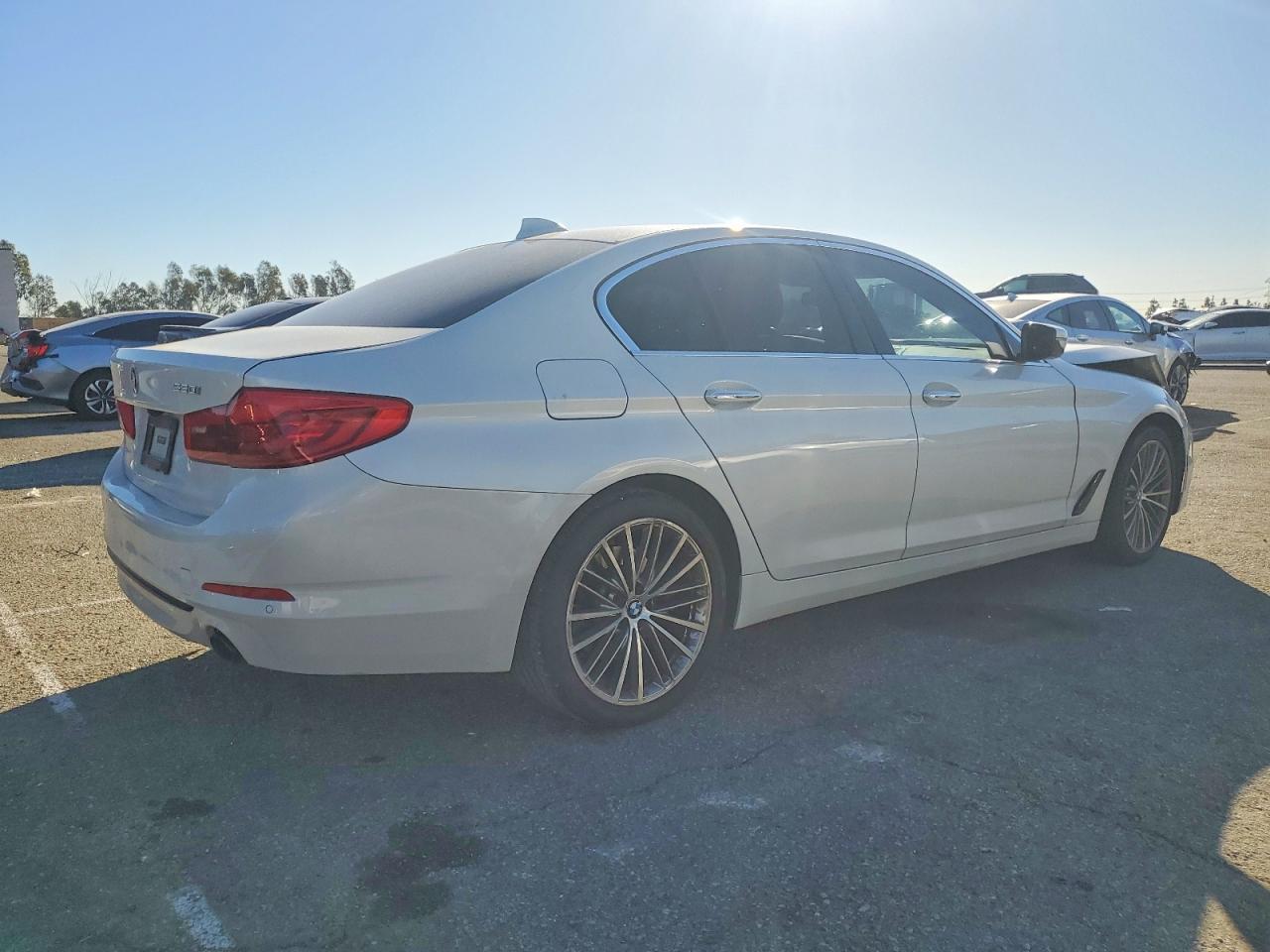 2018 BMW 530 I - zdjęcie 3