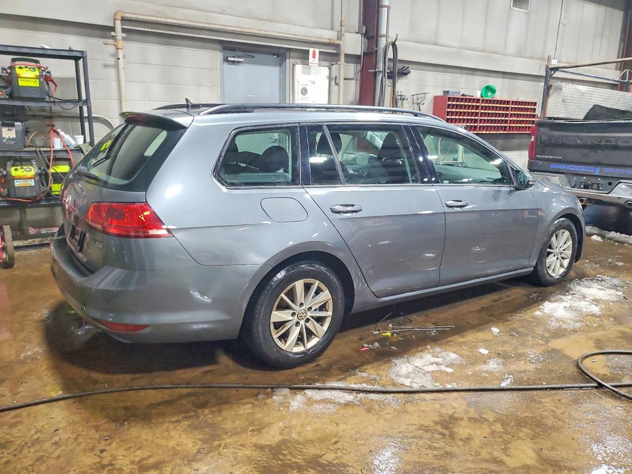 2017 Volkswagen Golf Sportwagen S - zdjęcie 3