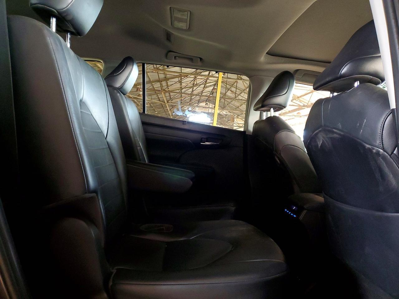 2021 Toyota Highlander Hybrid Xle - zdjęcie 11