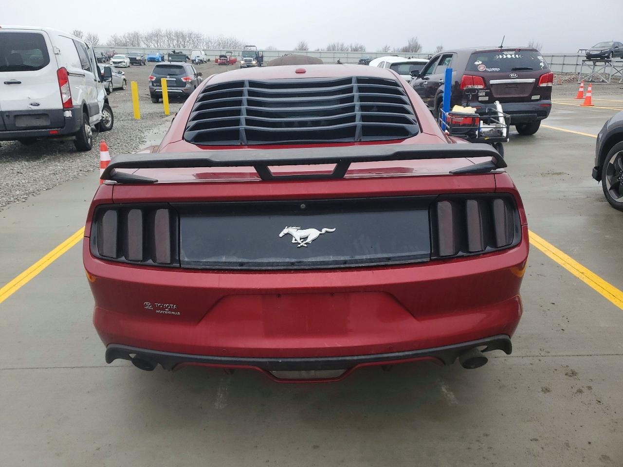 2016 Ford Mustang - zdjęcie 6