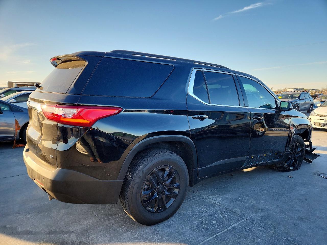 2021 Chevrolet Traverse Lt - zdjęcie 3