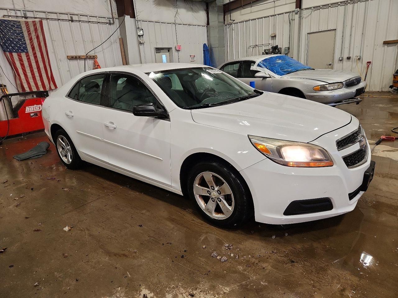2013 Chevrolet Malibu Ls - zdjęcie 7