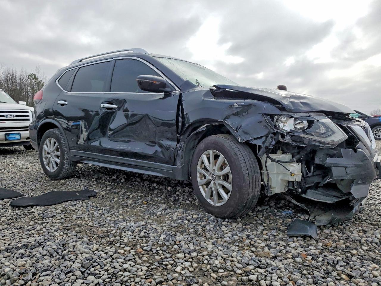 2019 Nissan Rogue S - zdjęcie 4