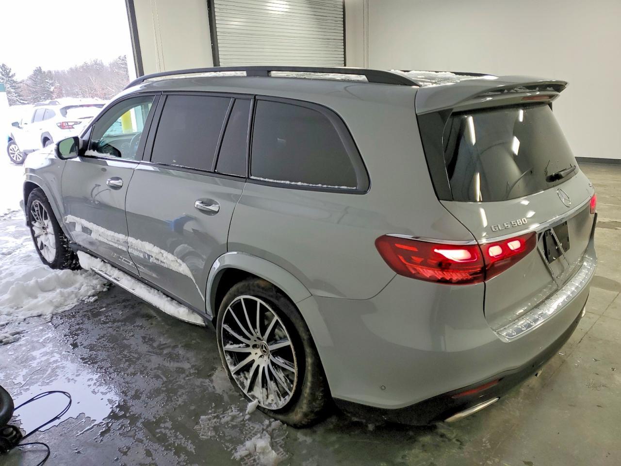 2024 Mercedes-Benz Gls 580 4Matic - zdjęcie 2