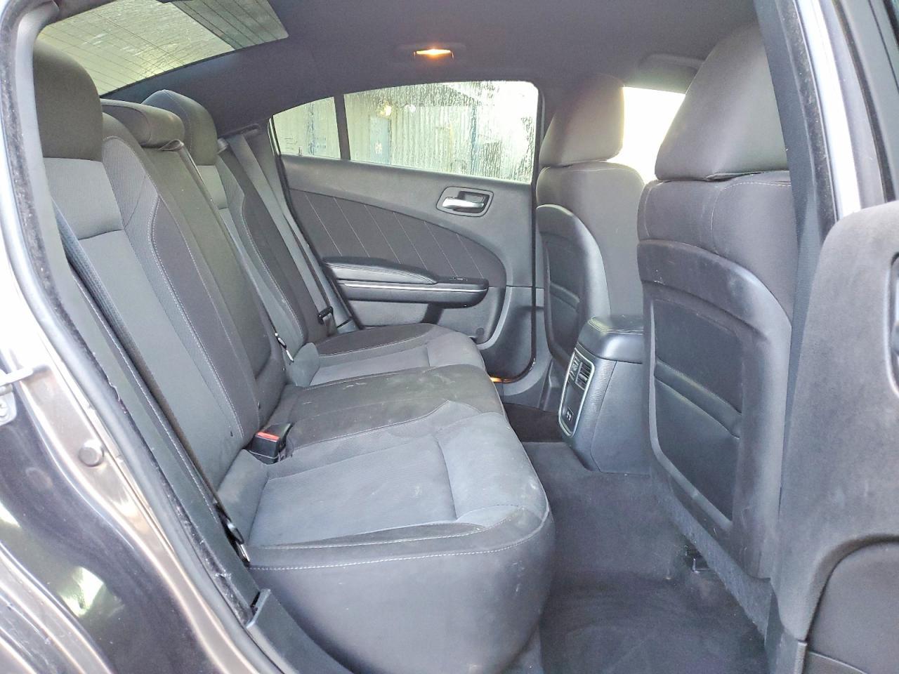 2015 Dodge Charger Sxt - zdjęcie 10