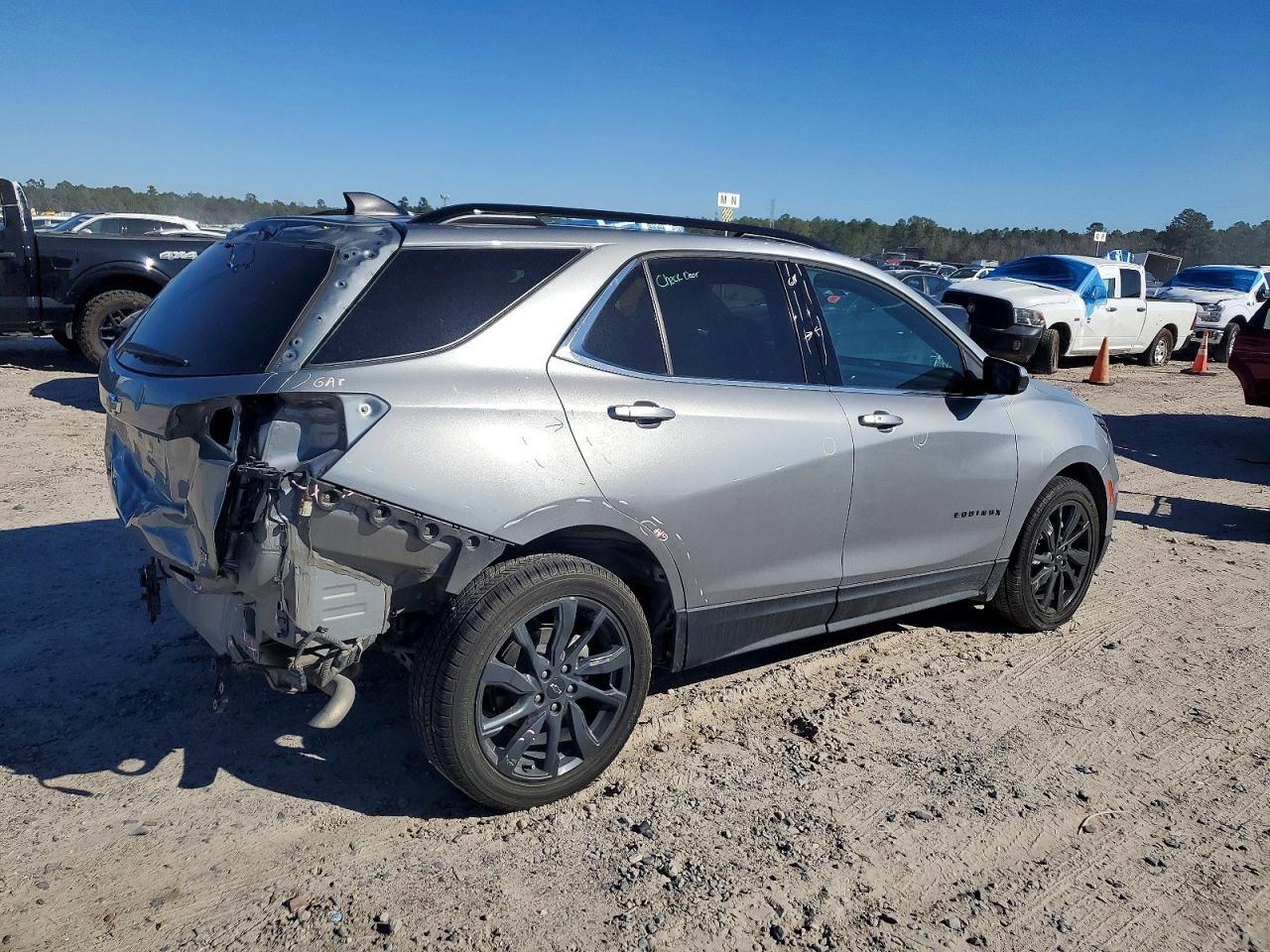 2023 Chevrolet Equinox Rs - zdjęcie 3