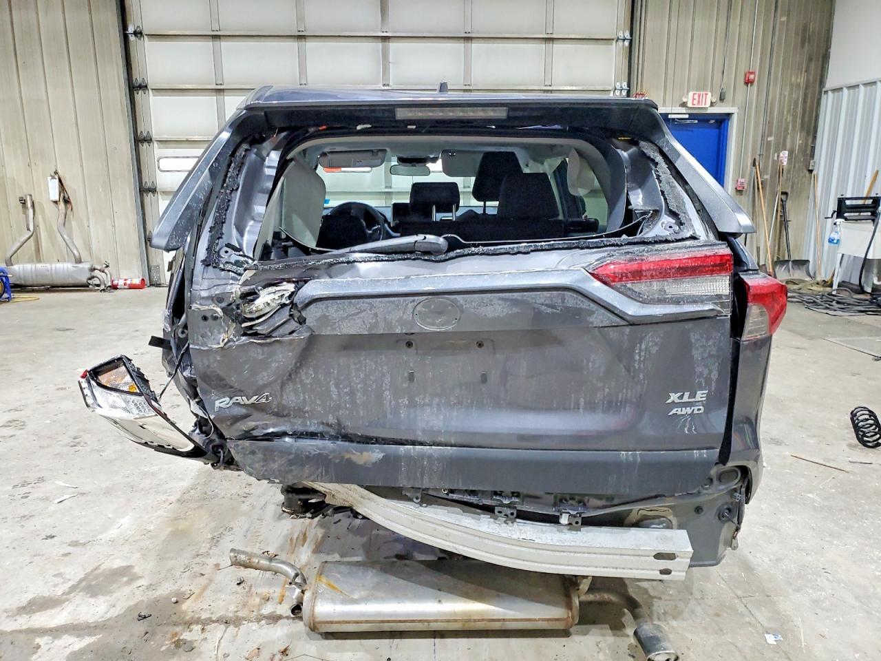 2024 Toyota Rav4 Xle - zdjęcie 6