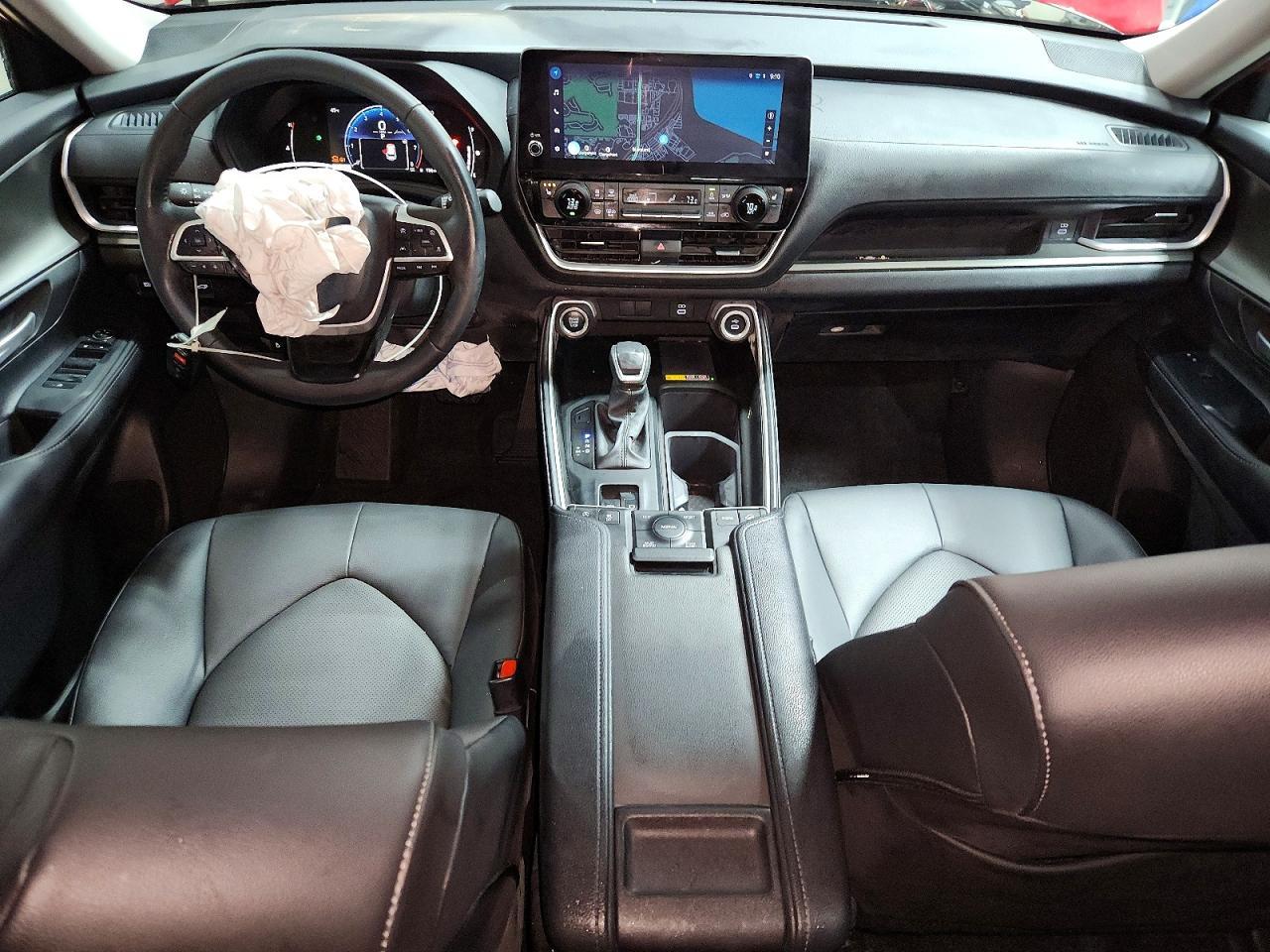 2025 Toyota Grand Highlander Le - zdjęcie 8