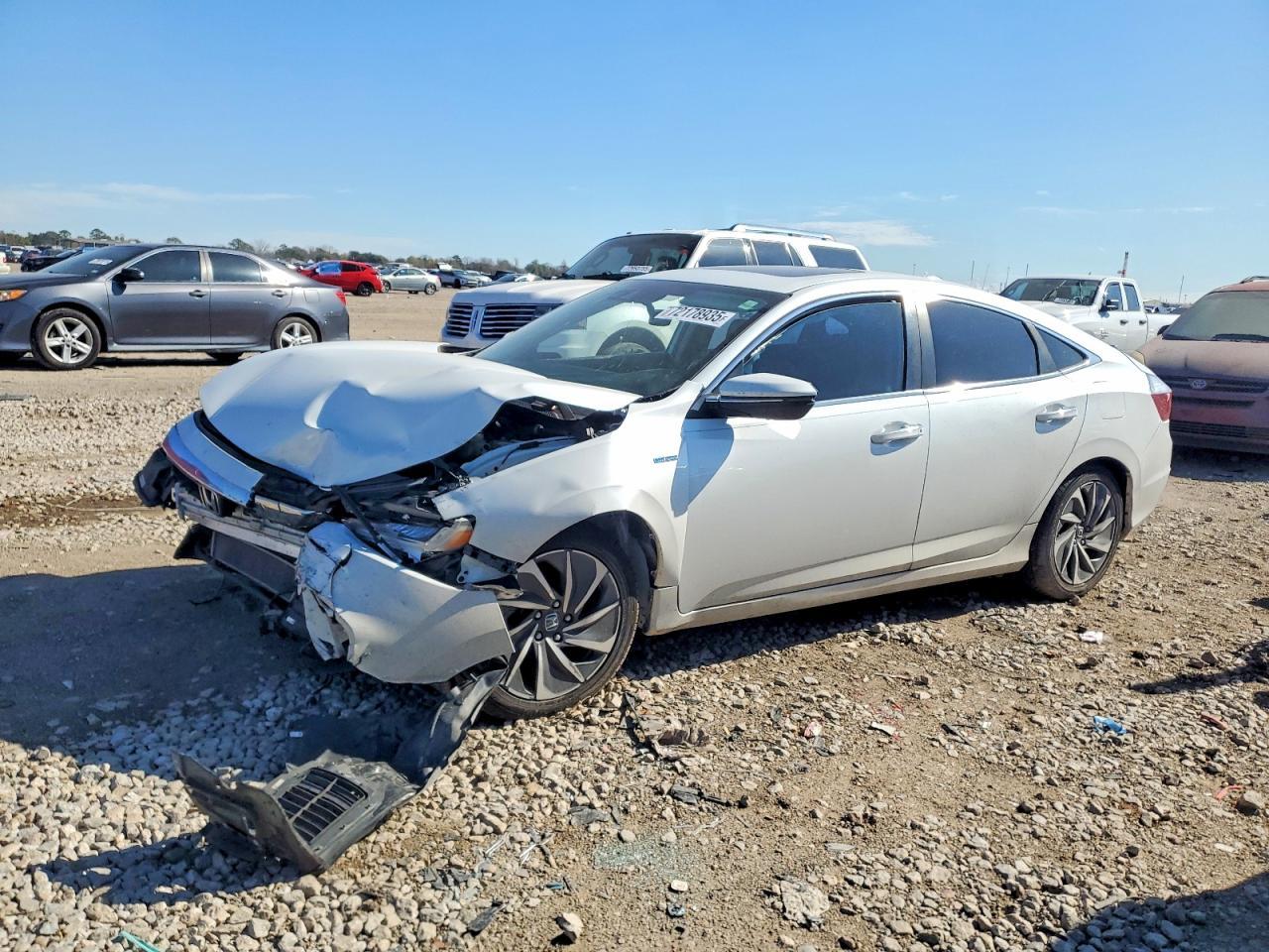 2020 Honda Insight Touring - zdjęcie główne