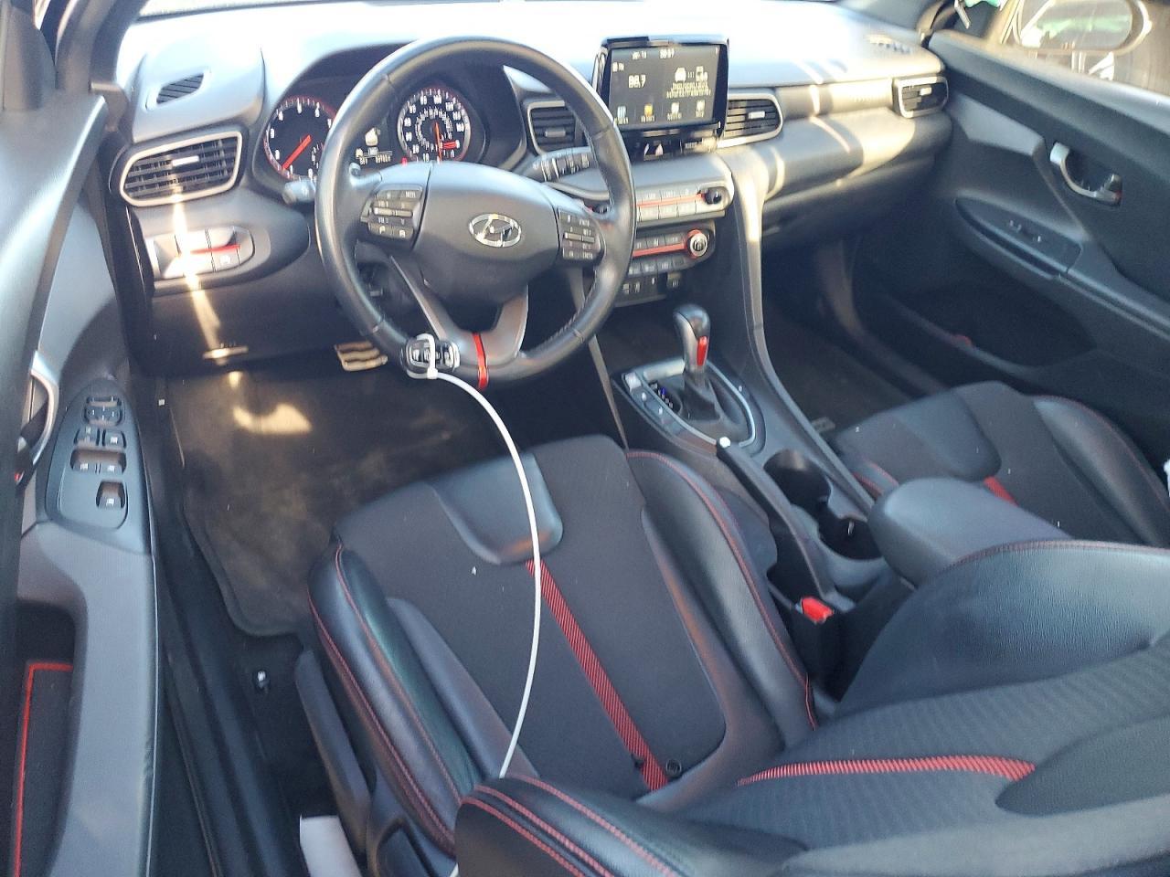 2020 Hyundai Veloster Turbo - zdjęcie 8