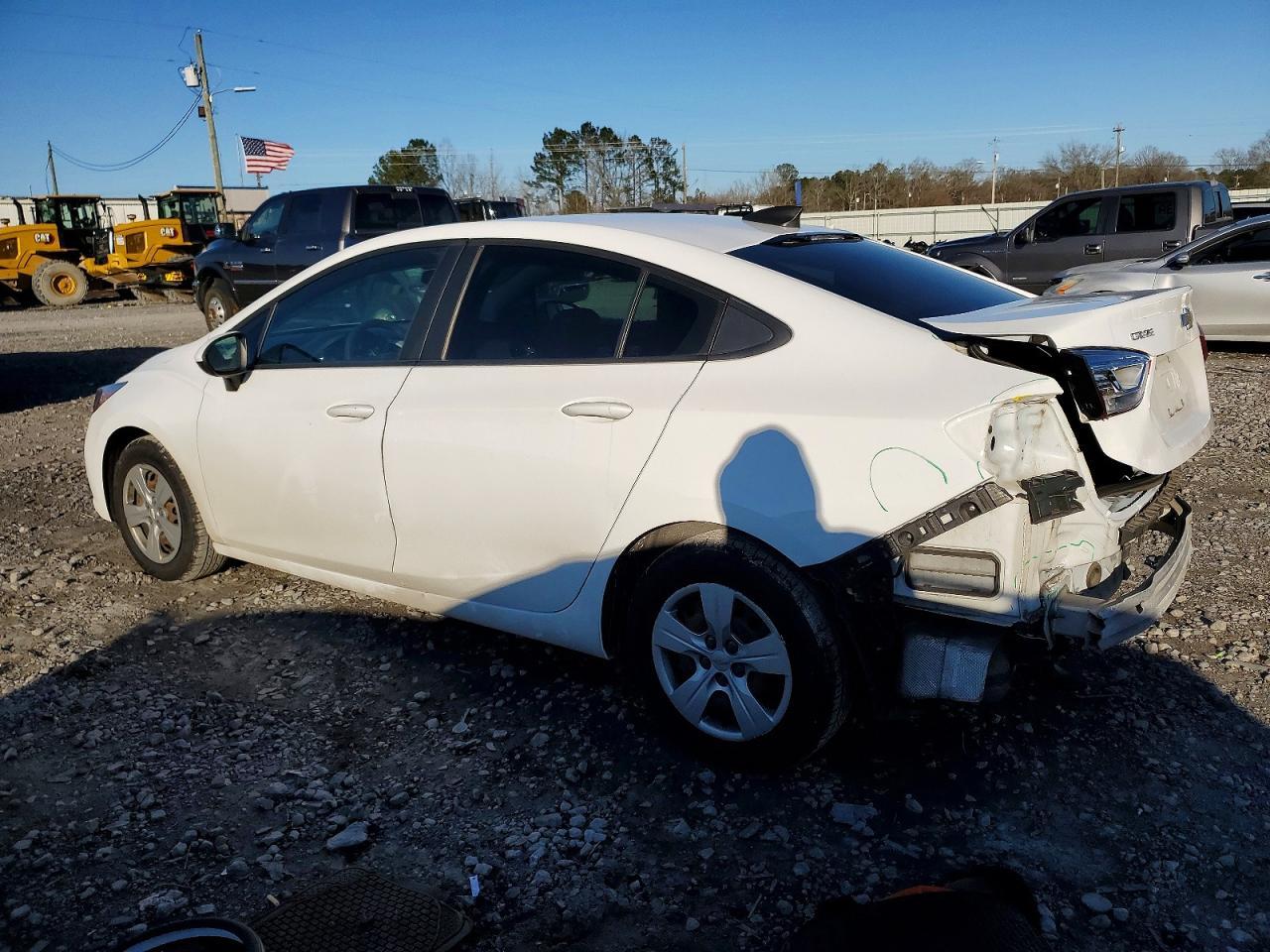 2018 Chevrolet Cruze Ls - zdjęcie 2