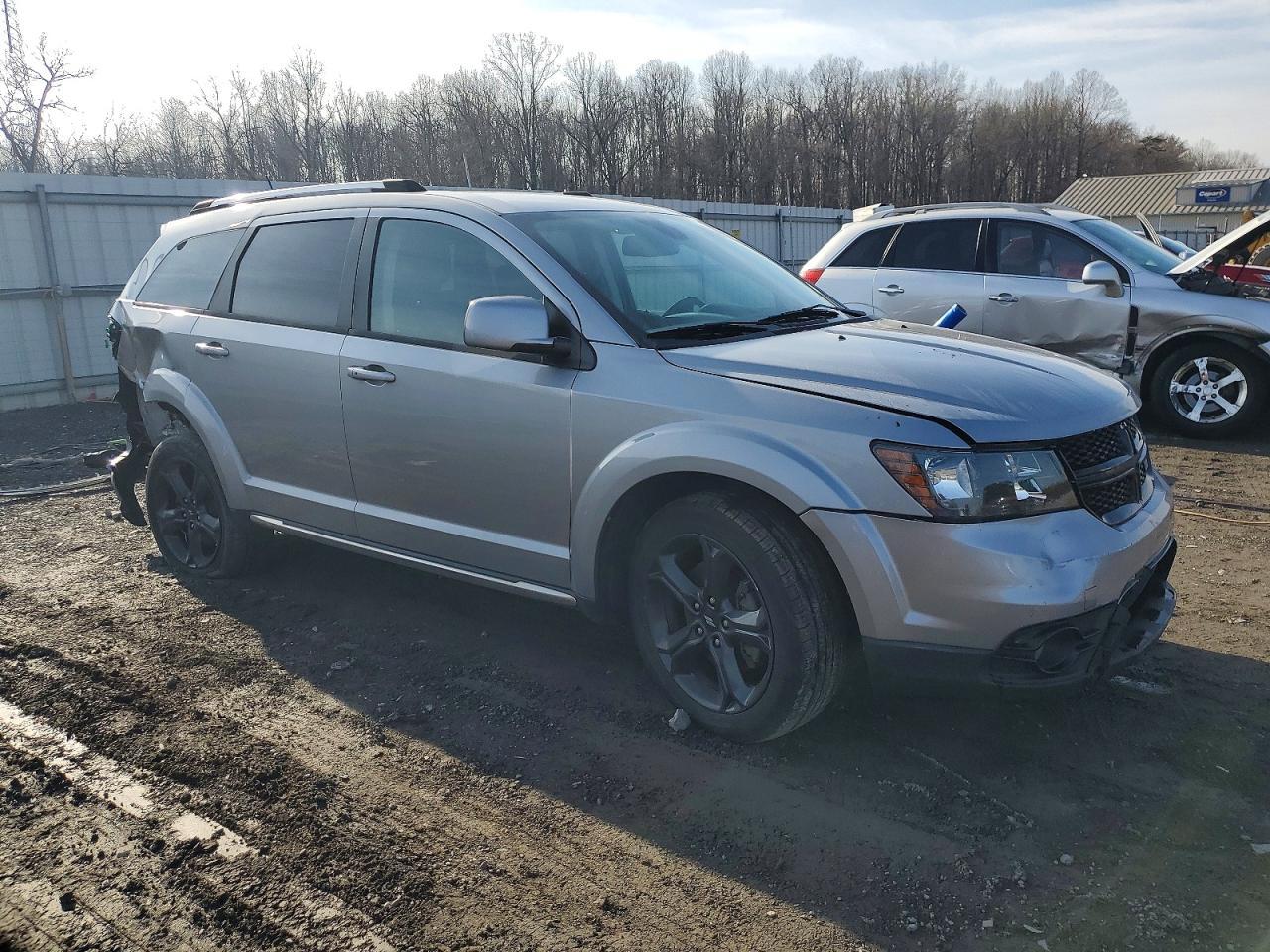 2018 Dodge Journey Crossroad - zdjęcie 4