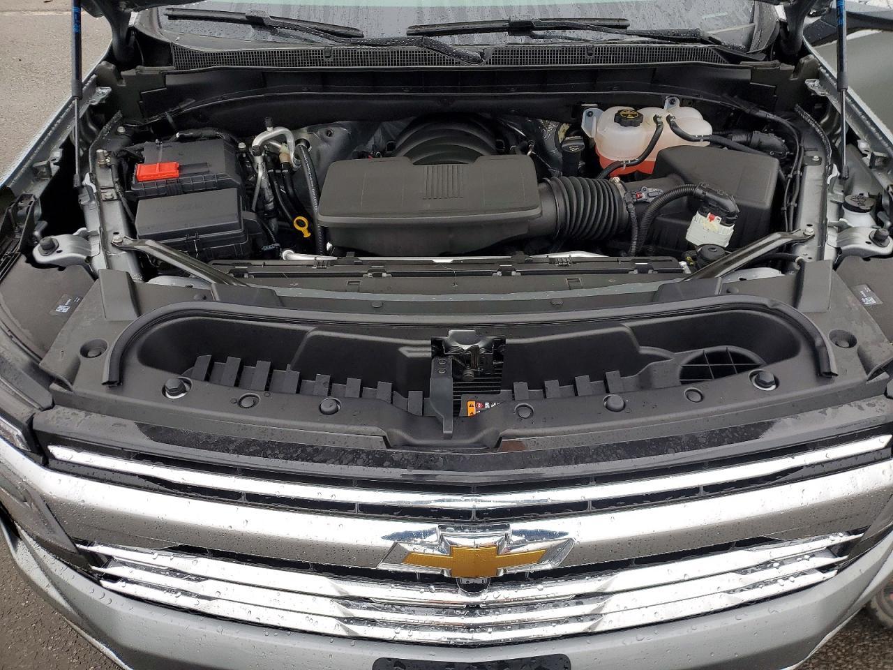 2025 Chevrolet Suburban K1500 Premier - zdjęcie 12