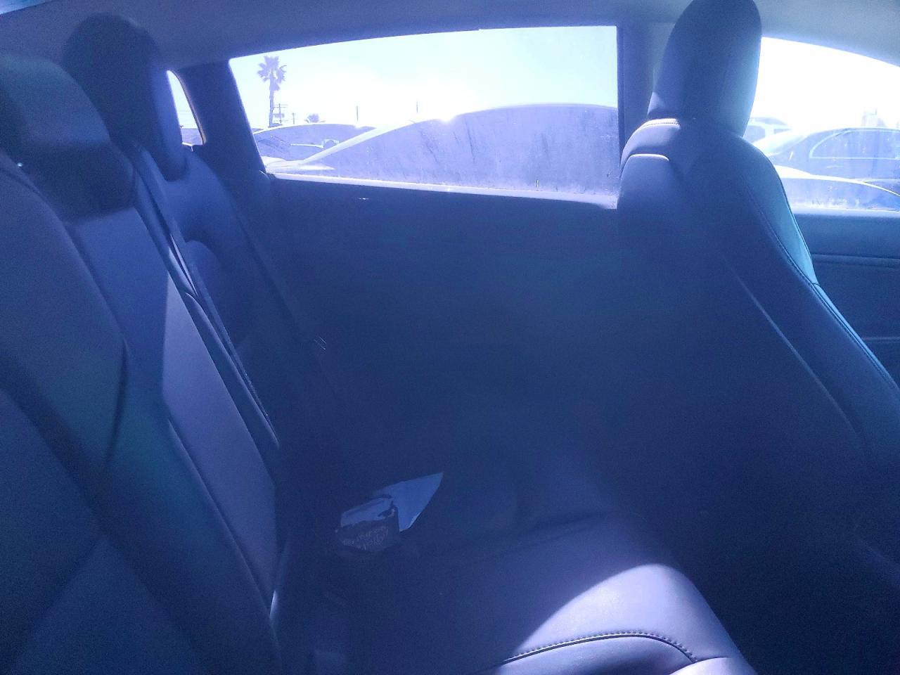 2018 Tesla Model 3 - zdjęcie 10