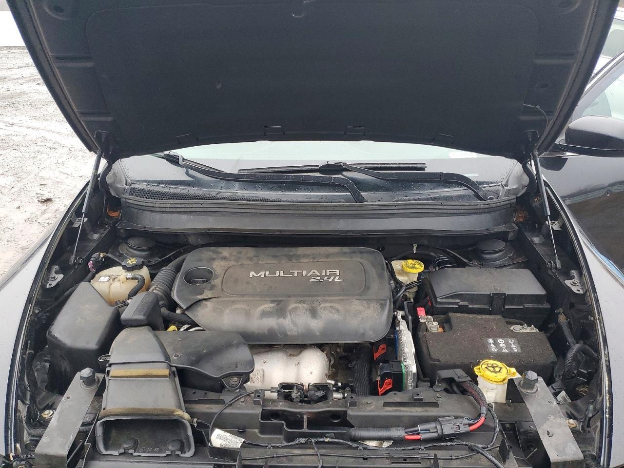 2016 Jeep Cherokee Latitude - zdjęcie 12