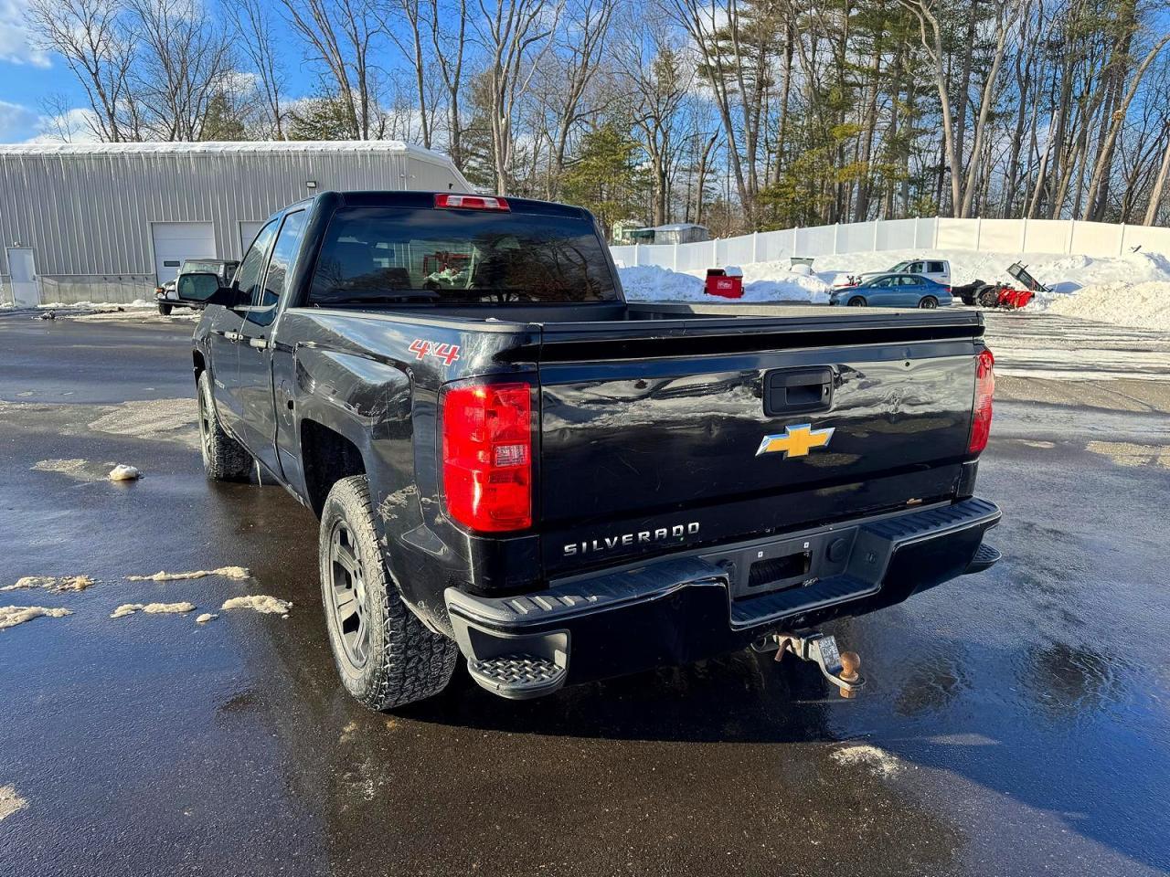 2017 Chevrolet Silverado K1500 Custom - zdjęcie 2