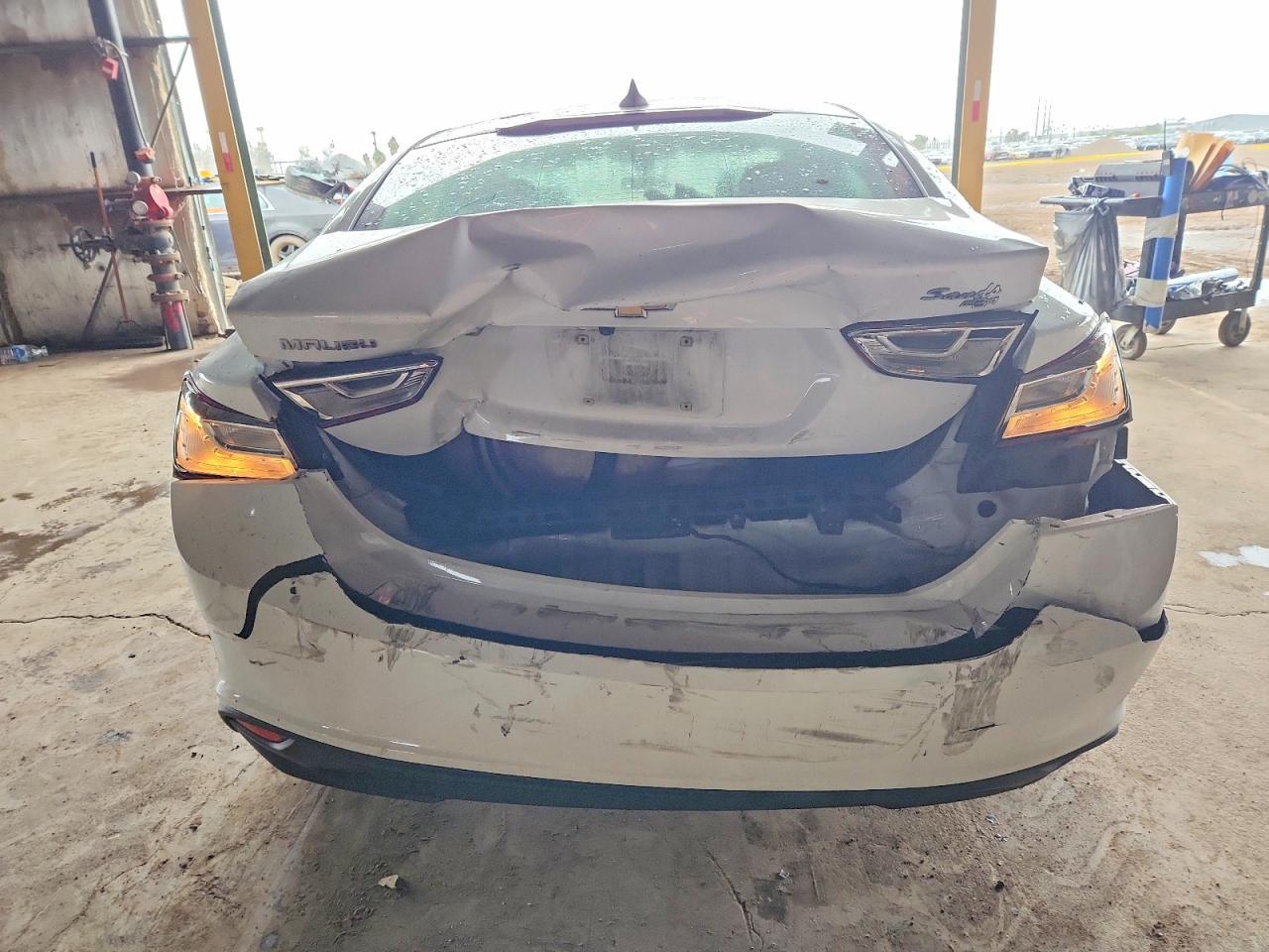 2017 Chevrolet Malibu Ls - zdjęcie 6